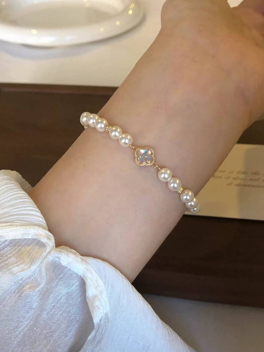 ✨ Perfectly Round Pearl Beaded Bracelet
